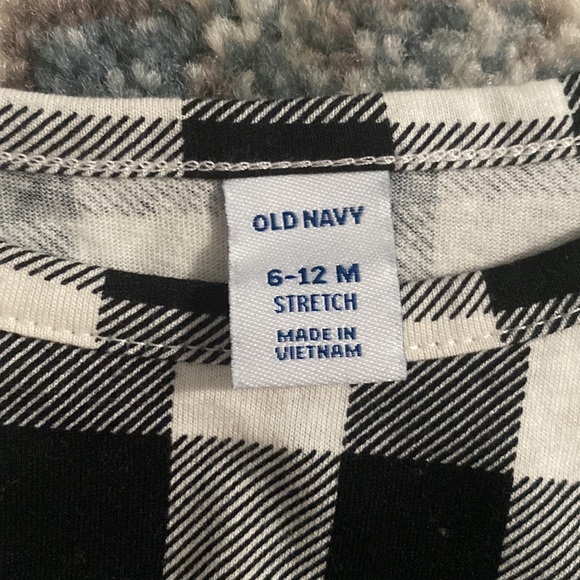 Two tunics! Old Navy 6-12 - Picture 3 of 3